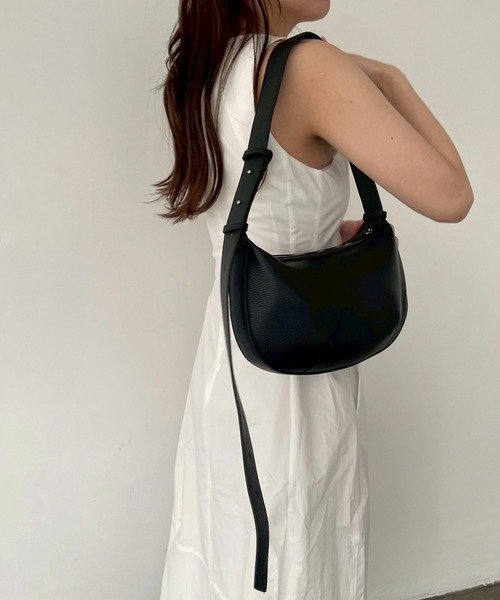 ANEWGOLF ラウンドバック ミニショルダーバッグ 黒と白　新品未使用品 EFOLE（エフォル） ショルダーバッグ バッグ 「ZOZO限定」Round one