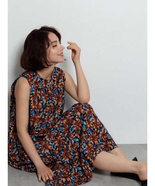 フラワープリントワンピース　フォロー割-200円 成瀬愛里さん着用】モザイクフラワープリントワンピース