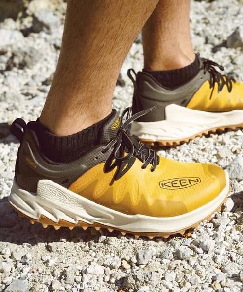 KEEN（キーン） ローカットスニーカー 27.5cm イエロー メンズ