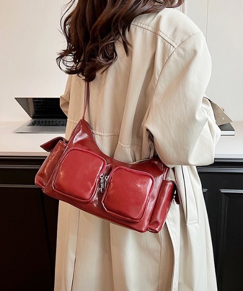 ＠✨OFF-WHITE 穴あき　ショルダーバッグ　2way レッド 様専用✨OFF-WHITE 穴あき ショルダーバッグ 2way レッド - メルカリ