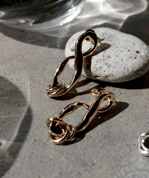 Soierie（ソワリー） ピアス バーチャル ピアス / Virtual pierce 