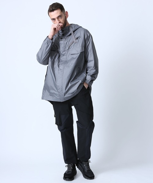 WHITE MOUNTAINEERING（ホワイトマウンテニアリング） パーカー 