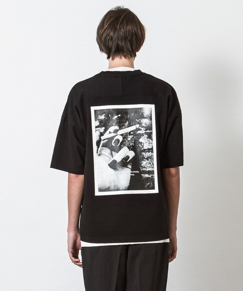 爆買い得価 tシャツ Tシャツ ドロップショルダープリントTシャツ(Unless) ZOZOTOWN PayPayモール店 - 通販 - PayPayモール 再入荷低価