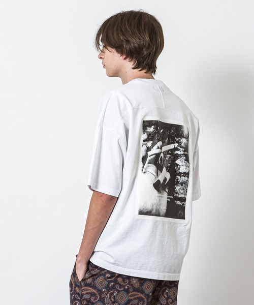 爆買い得価 tシャツ Tシャツ ドロップショルダープリントTシャツ(Unless) ZOZOTOWN PayPayモール店 - 通販 - PayPayモール 再入荷低価
