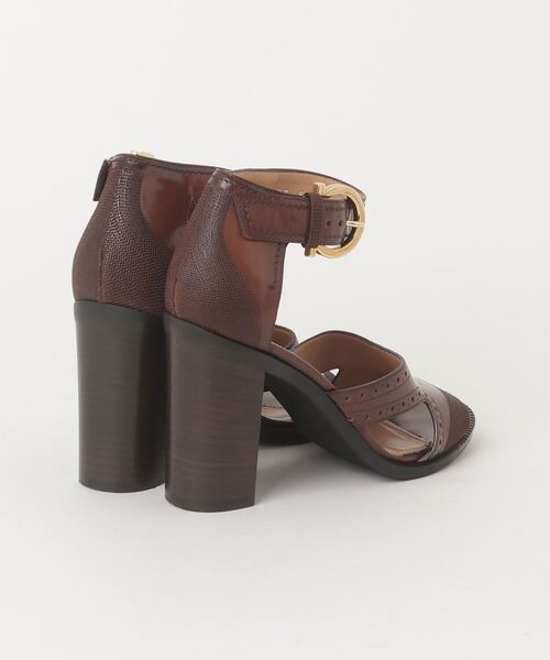 【関税込み】Ferragamo ブラウン Samanta ヒールサンダル Ferragamoのブラウン Samanta ヒールサンダルがセール中