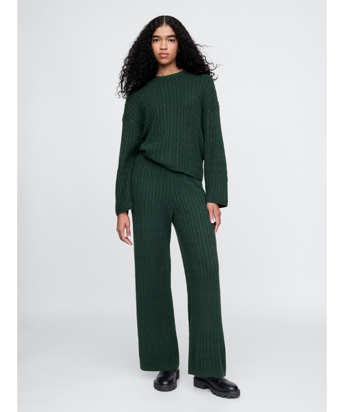 ベージュ ケーブルニット & カーキ イージーパンツ セット ベージュ ケーブルニット & カーキ イージーパンツ セット ベージュ