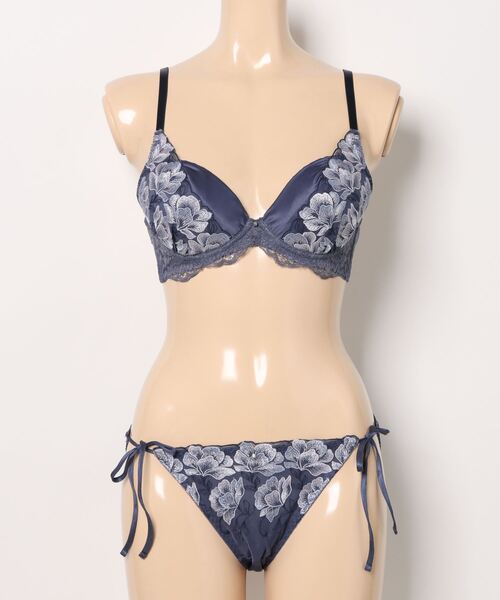 ネイビー レース サテン ブラトップとショーツセット ネイビー レース サテン ブラトップとショーツセット