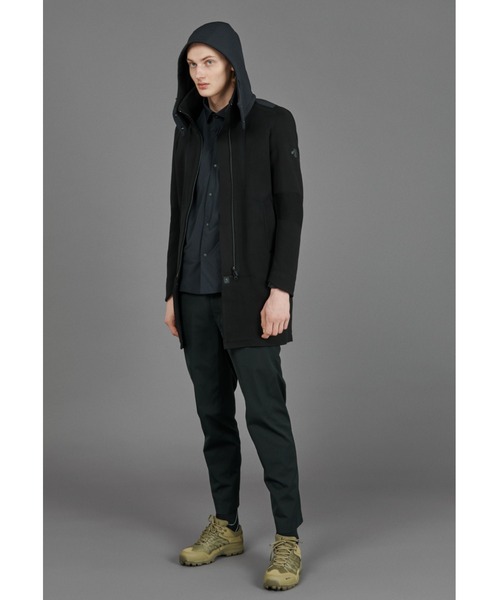 「DESCENTE」 コート MEDIUM ブラック メンズ DESCENTE PAUSE（デサントポーズ）の「DESCENTE PAUSE（デサントポーズ） DOWN CHESTER COAT（ダウンジャケット/ コート）」 - WEAR