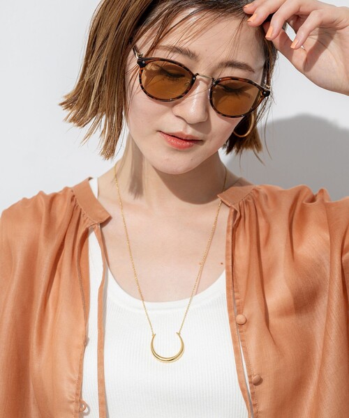 レンズの色が変わるサングラス/TREND SUNGLASSES/紫外線カット率