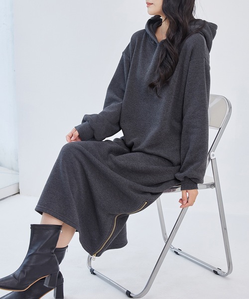 DAYRA ワンピース ソリッドカラー 裏起毛 ファスナースリット パーカー