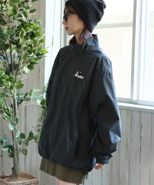 GERRY（ジェリー） ナイロンジャケット 「GERRY/ジェリー」スタンド