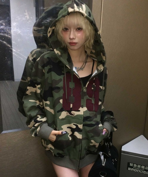 MAHAGRID（マハグリッド） パーカー CAMO APPLIQUE ZIP UP HOODIE/迷彩