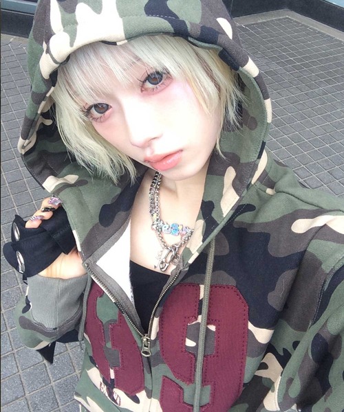 MAHAGRID（マハグリッド） パーカー CAMO APPLIQUE ZIP UP HOODIE/迷彩