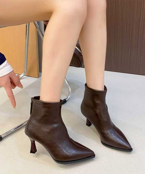 PRADA ブラウン ヒール靴 ポインテッドトゥ PRADA ブラウン ヒール靴 ポインテッドトゥ ポインテッドトゥ PRADA