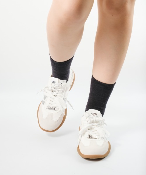 お値下げ中【STEVE MADDEN】レディーススニーカー STEVE MADDEN（スティーブ・マデン） スニーカー フレアスニーカー/S