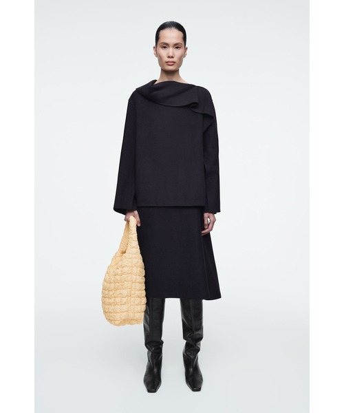 COS シルバー クッションハンドバッグ COS シルバー クッションハンドバッグ zz-1196872_73-301-1010016-2.