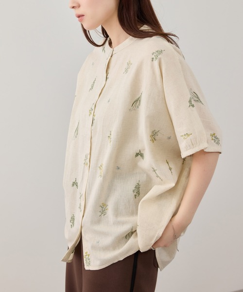 ブラウス シャツ 半袖 Free Nature インド綿麻 小花柄刺繍 バンド