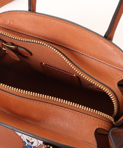 ショルダーバッグ バッグ 「COACH | BRAIN DEAD」エンパイア キャリーオール バッグ 21・カチ マウス アンド チャーム レディースの画像