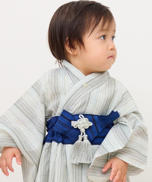 美品　着物(袴姿で駒遊びをする子供）☆お買い得 SweetMommy（スウィートマミー） 袴と合わせて可愛い！タッセル