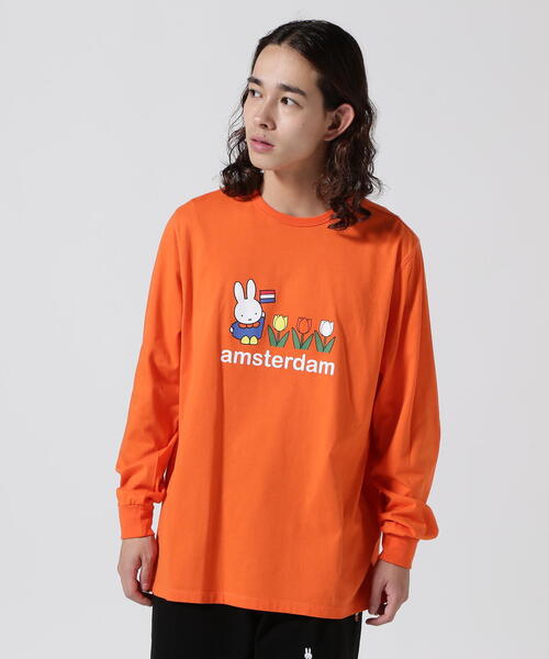 Pop Trading Company///Pop & Miffy ミッフィー Tシャツ Pop Trading Company Men's x Miffy Shoes T-Shirt in Black Pop