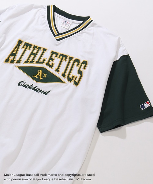 ルーニーテューンズ×MLB 新品オークランドアスレティックスTシャツ　Ｌサイズ ルーニーテューンズ×MLB 新品オークランドアスレティックスT