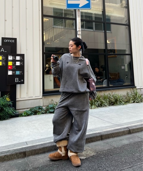 【HTH×jouetie】ロゴスウェットプルオーバー トレーナー HTH×jouetie】ロゴｽｳｪｯﾄﾌﾟﾙｵｰﾊﾞｰ – YZ
