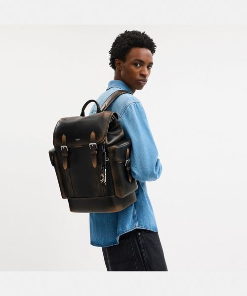 COACH ネイビーリュック COACH - コーチ レザーリュックサック バックパック ネイビーの