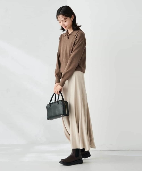 a.v.v（アー・ヴェ・ヴェ） ニット セーター 襟付きスキッパーニット