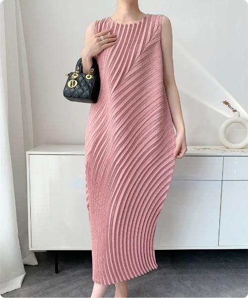 CITYSHOP プリーツ加工 ノースリーブ ロングワンピース　メキシコ製 I.O.E ワンピース 夏 「韓国トレンド」立体プリーツ ノースリーブ