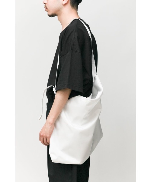 LOCALINA レザーデイリーバッグ Mサイズ 30%OFF》LOCALINA / Leather Daily Bag - medium - black - 乱