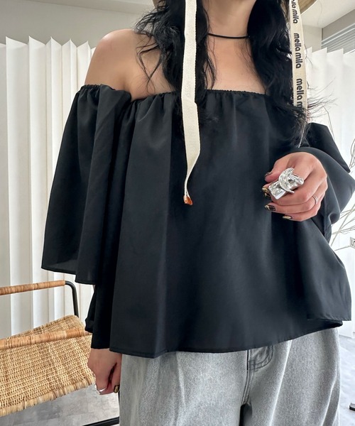 Pachman 黒 オフショルダー フレアトップス オフショルダーフレアトップス Pachman 黒 オフショルダー フレア