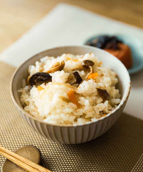 手作り 陶器 茶碗 クリーム色と黒 LAKOLE 食器 黒土とくさ茶碗 / 968303 : ZOZOTOWN Yahoo!店