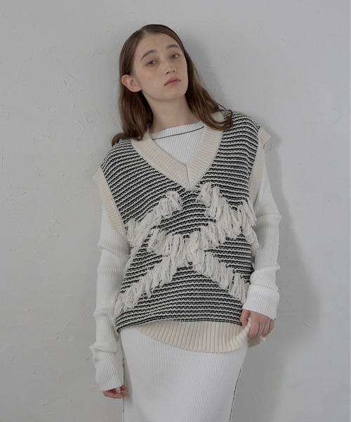 ベスト ジレ 「MINERTE」fringe design knit vest / フリンジデザインVネックニットベスト レディース