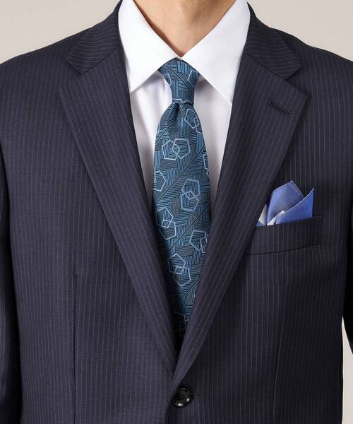 【TAKEO KIKUCHI スーツセットアップ（Dormeuil生地使用）】 TAKEO KIKUCHI｜【DORMEUIL AMADEUS365】ピンストライプ スーツ