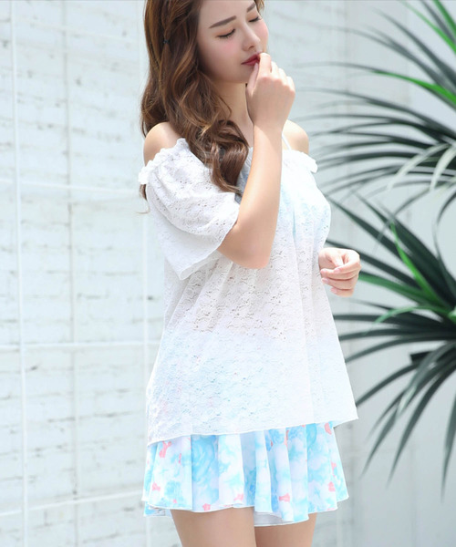 水着 レース 花柄 ホワイト 新品未使用 Lace Ladies 水着 レースカバーアップ付花柄ビキニ4点セット