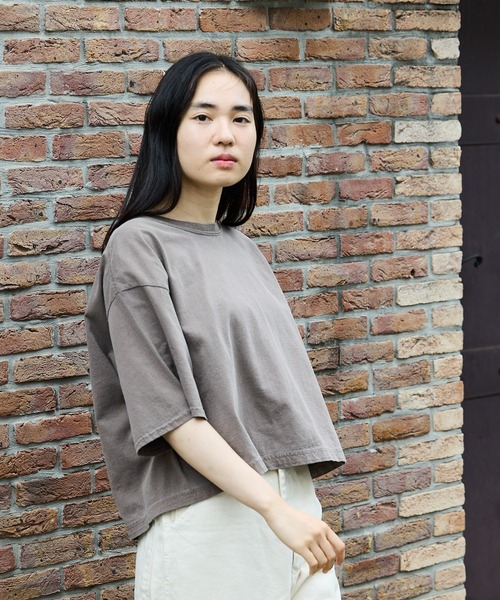 HYEON売り切れ人気商品！ピンク カットアウトスリーブ Tシャツ GILDAN tシャツ ピグメントダイカットオフTシャツ クロップドT