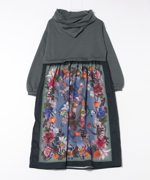 iS ScoLar ワンピース 543249：秋のモチーフスカーフ柄 スウェット  