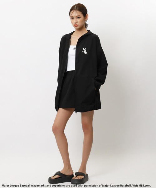 BACK TO THE FIELD ワンピース 「MLB」ワンポイントロゴラッシュガード