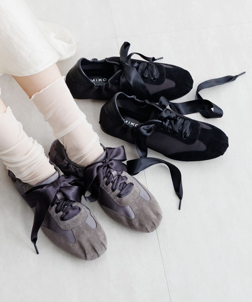 HIMIKO スニーカー 「HIMIKO」「ZOZOTOWN限定」バレエコアデザイン