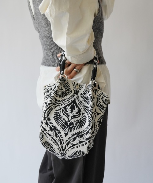 Jelly moo（ジェリームー） ハンドバッグ 「 」 ニッチデザイン ニット