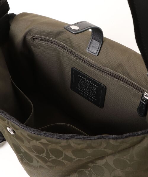 COACH（コーチ） ショルダーバッグ メッセンジャー・シグネチャー