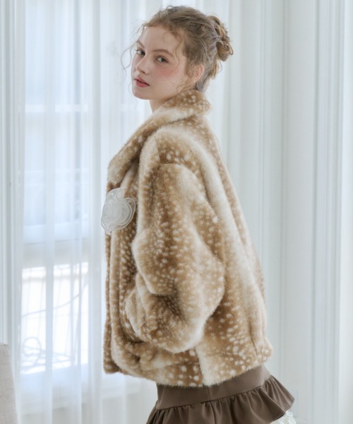 コート アウター tulle brooch fur coat / コサージュ付きファーコート