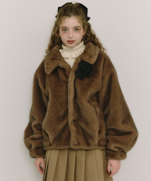 コート アウター tulle brooch fur coat / コサージュ付きファーコート