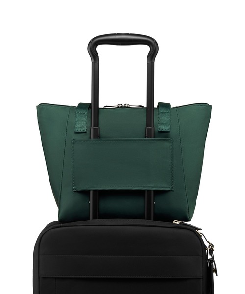 TUMI（トゥミ） トートバッグ VOYAGEUR ジャスト・イン・ケース