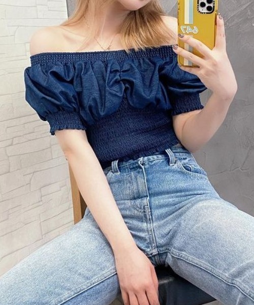 本物の シャーリングデニムオフショルダー