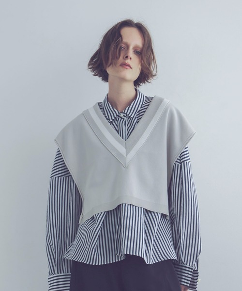 ベスト ジレ white line V neck vest(ホワイトラインショート丈Vネックベスト) レディース