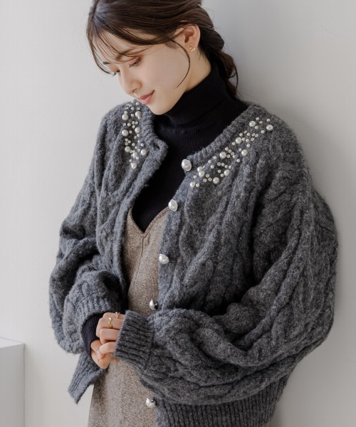 slattgir（スラットジール） カーディガン 高身長 ビジューデザイン