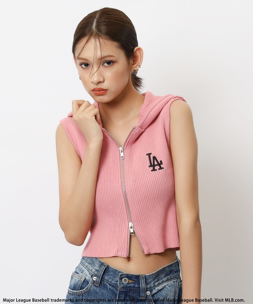 tシャツ 「MLB」刺繍ロゴフード付きトップス レディース