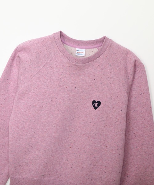 ピンク 蝶刺繍 ラグランスリーブ スウェット Champion（チャンピオン） トレーナー スウェット 「Champion