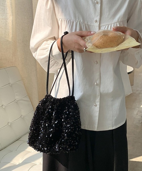 美品 nowos スパンコール 刺繍 巾着 ショルダーバッグ ReRe ショルダーバッグ バッグ スパンコール巾着ショルダーバッグ